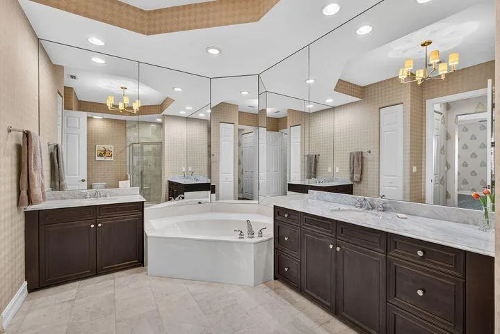10418 Orchid Primary Bathroom another