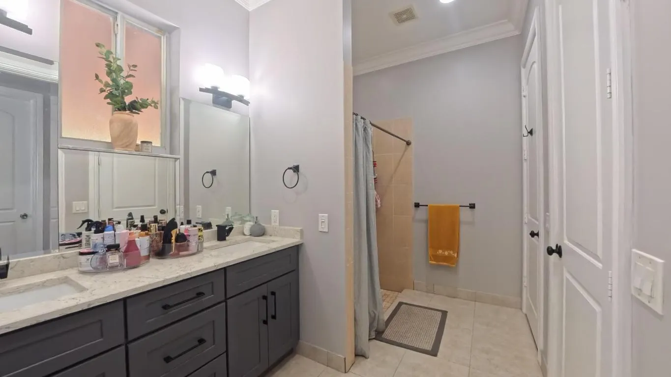 Bathroom Bedroom 3