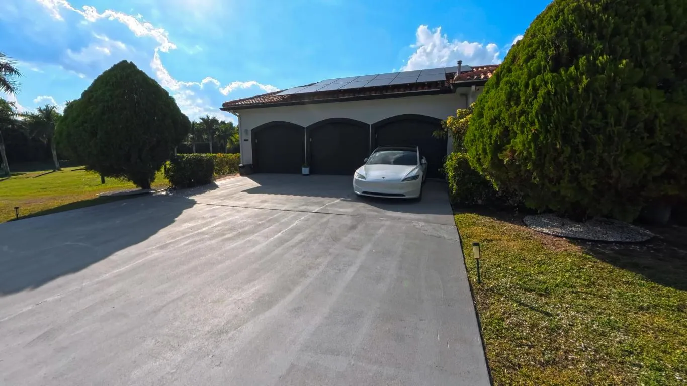Garage door 2
