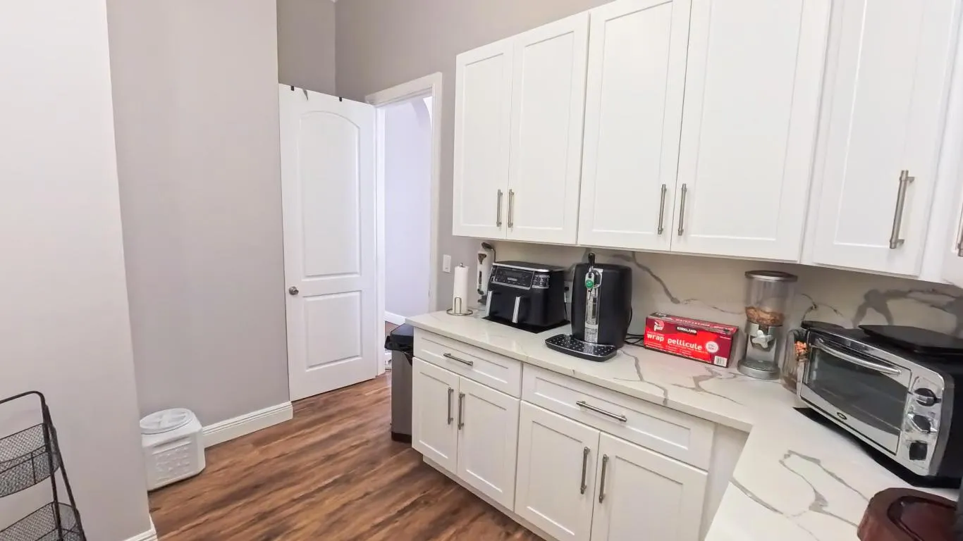 Pantry Scullery 2