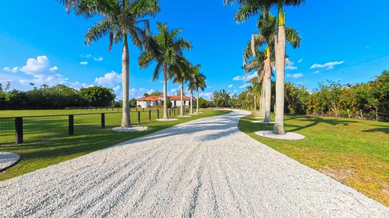 House driveway 1