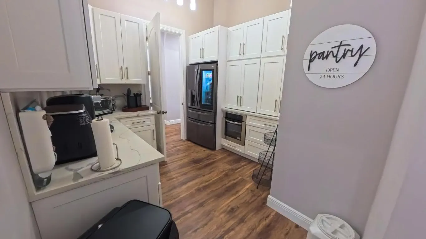 Pantry Scullery