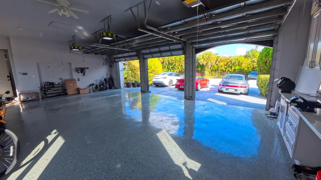 Garage 2
