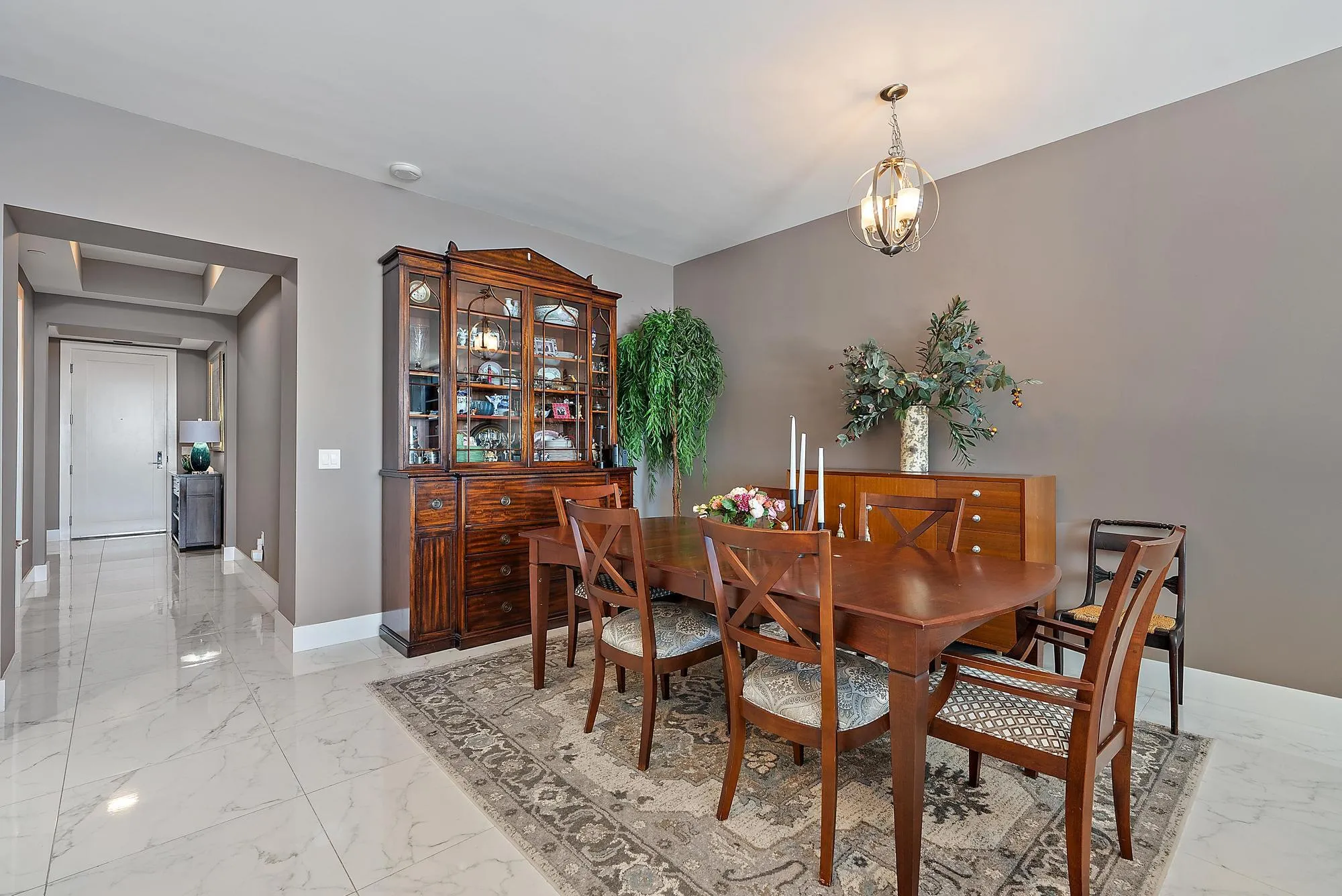 Entry & Dining Area