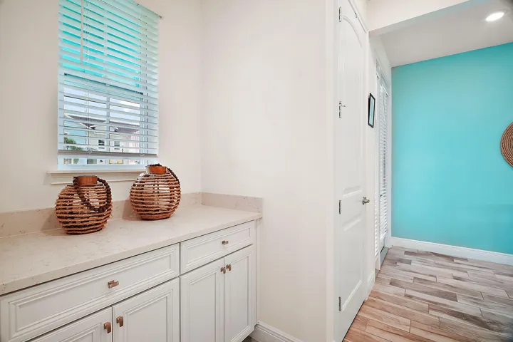 44-web-or-mls-8174-coconut-pl