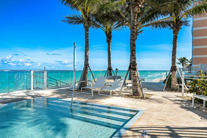 061-3550SouthOceanBoulevard-PH-PalmBeach