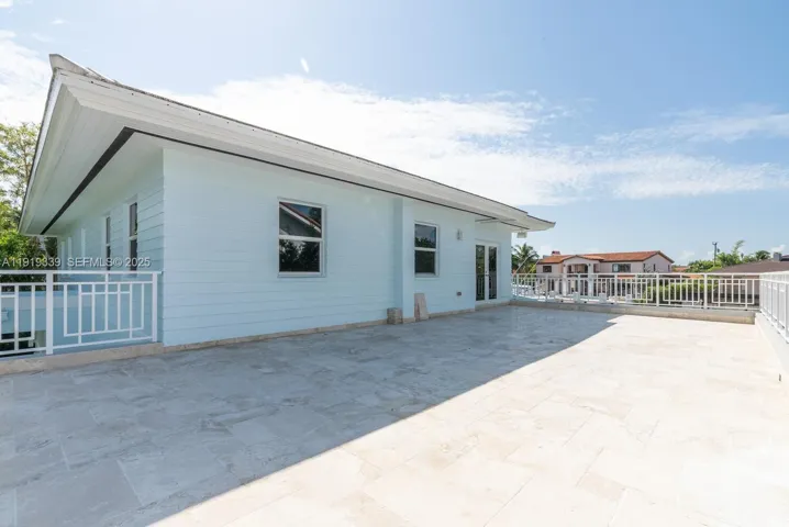 Another view of the main room terrace