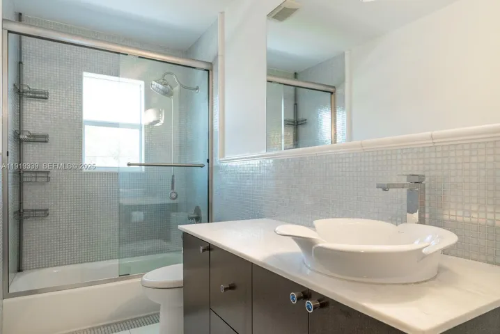 Bathroom #2