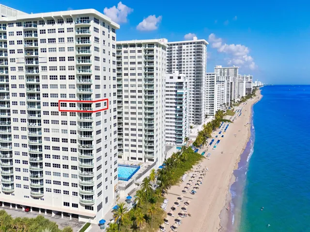 Southpoint Unit 1202S highlighted on the SE corner