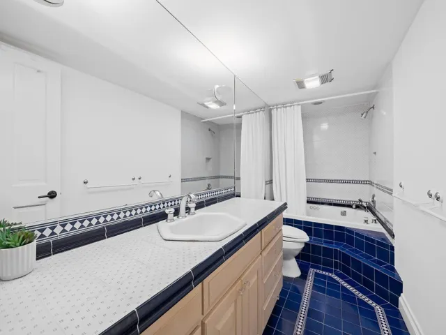Primary bath