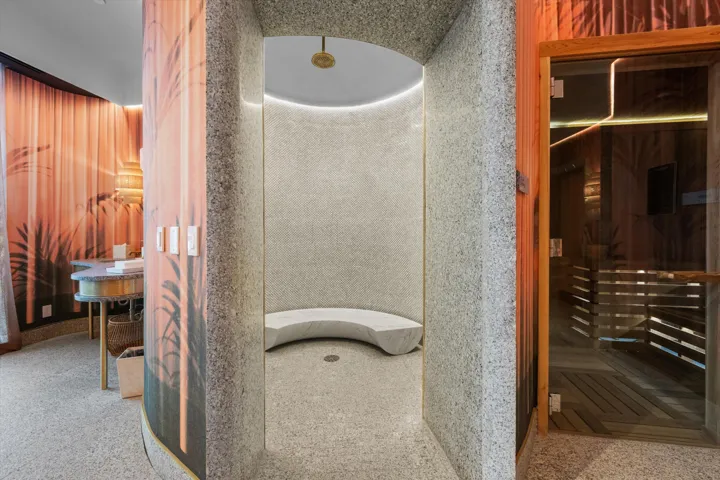 Her Spa