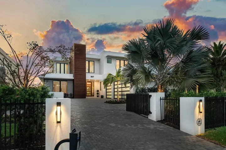 807 N Atlantic Drive - LTRE8W(7)