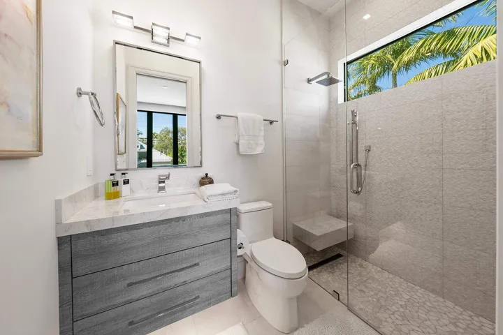 807 N Atlantic Drive - LTRE8W(43)