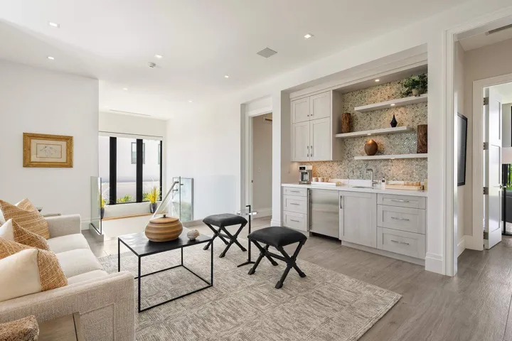 807 N Atlantic Drive - LTRE8W(33)