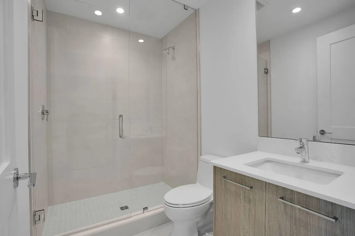 Den Bath