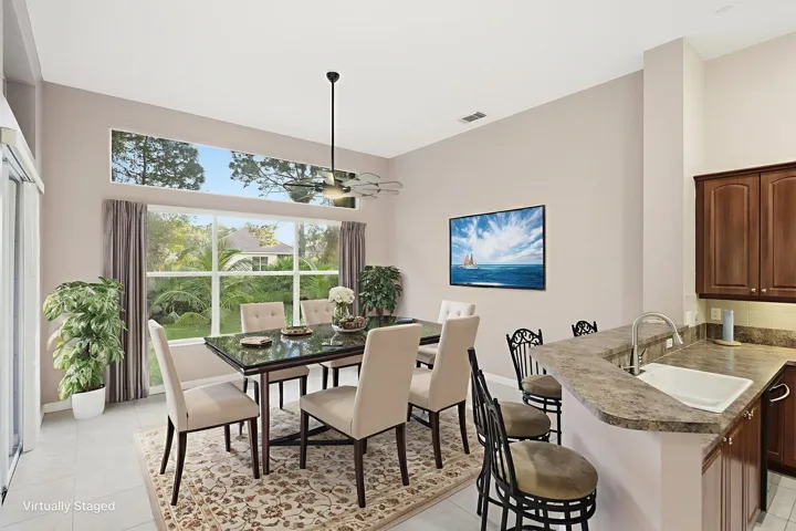 11-web-or-mls-665-sw-lake-charles-cir