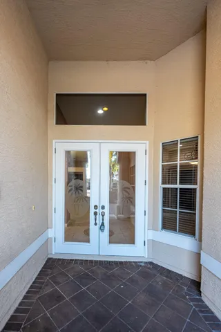 7-web-or-mls-665-sw-lake-charles-cir