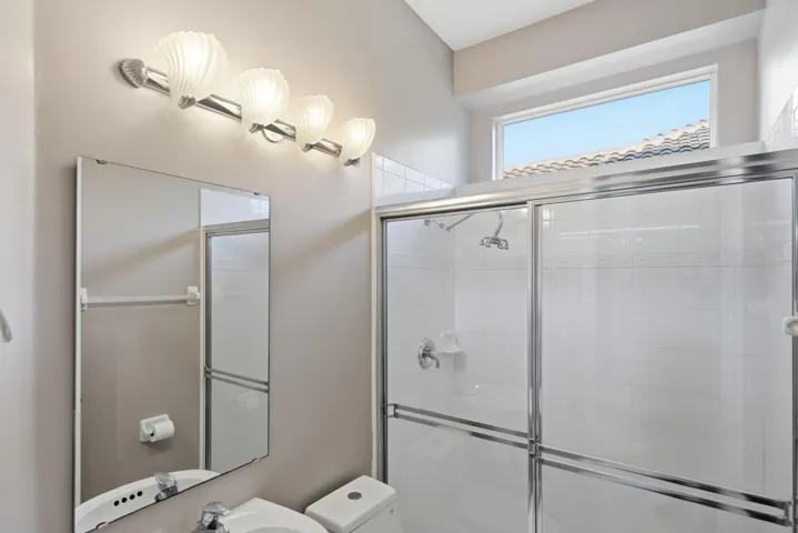 18-web-or-mls-665-sw-lake-charles-cir