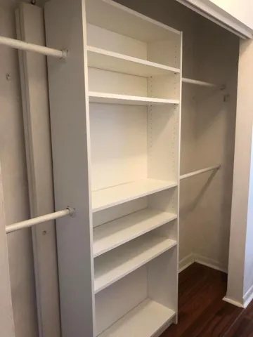 11a Closet 2