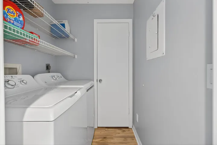 Washer/Dryer In Unit