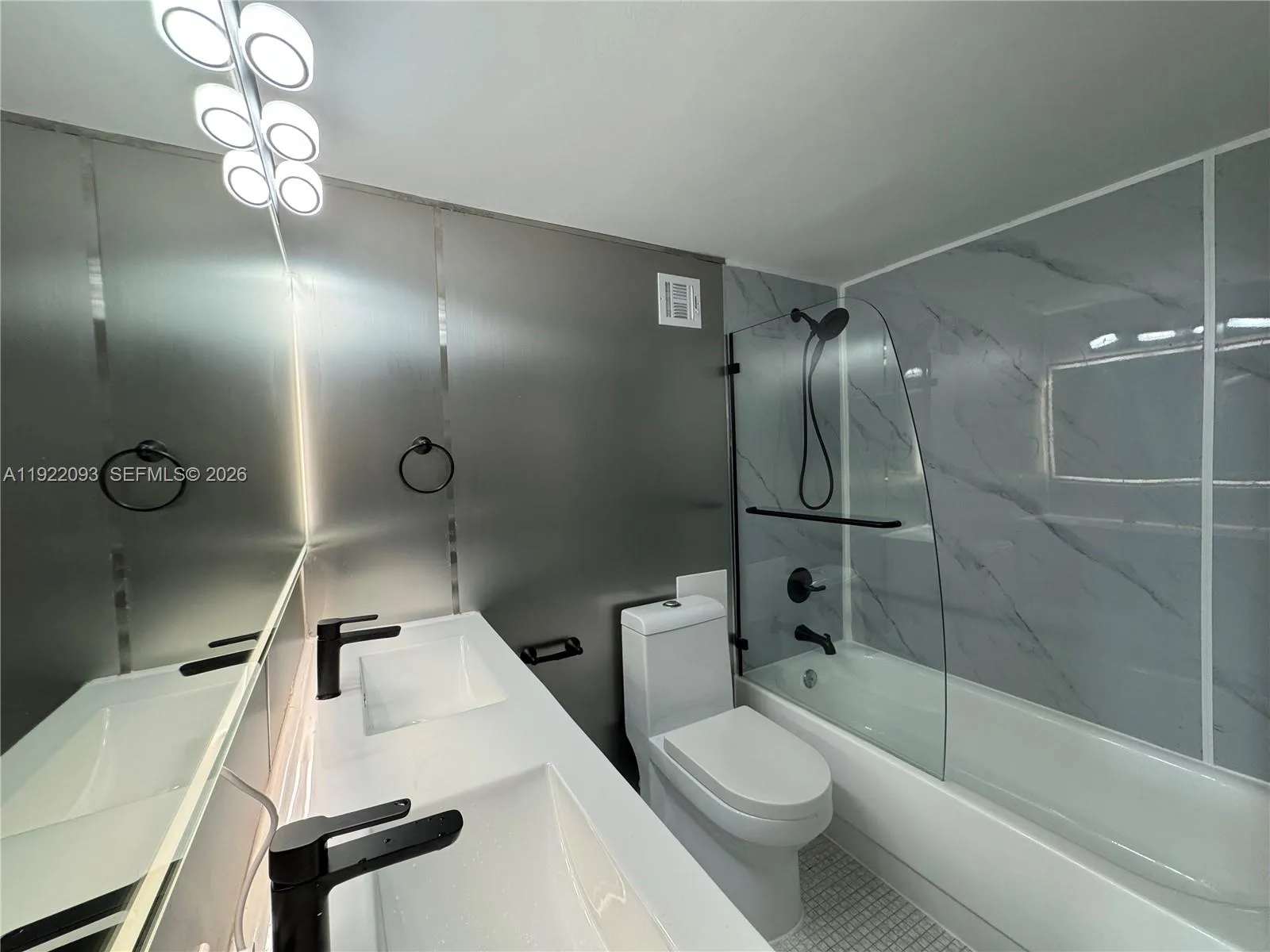 Property photo 106
