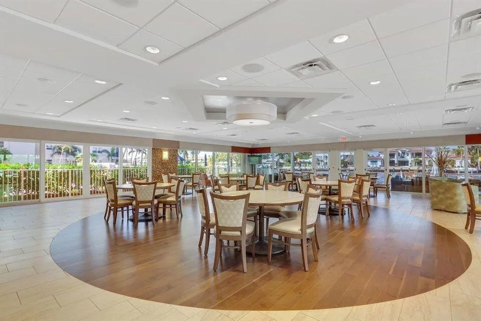 Large Community Rm.