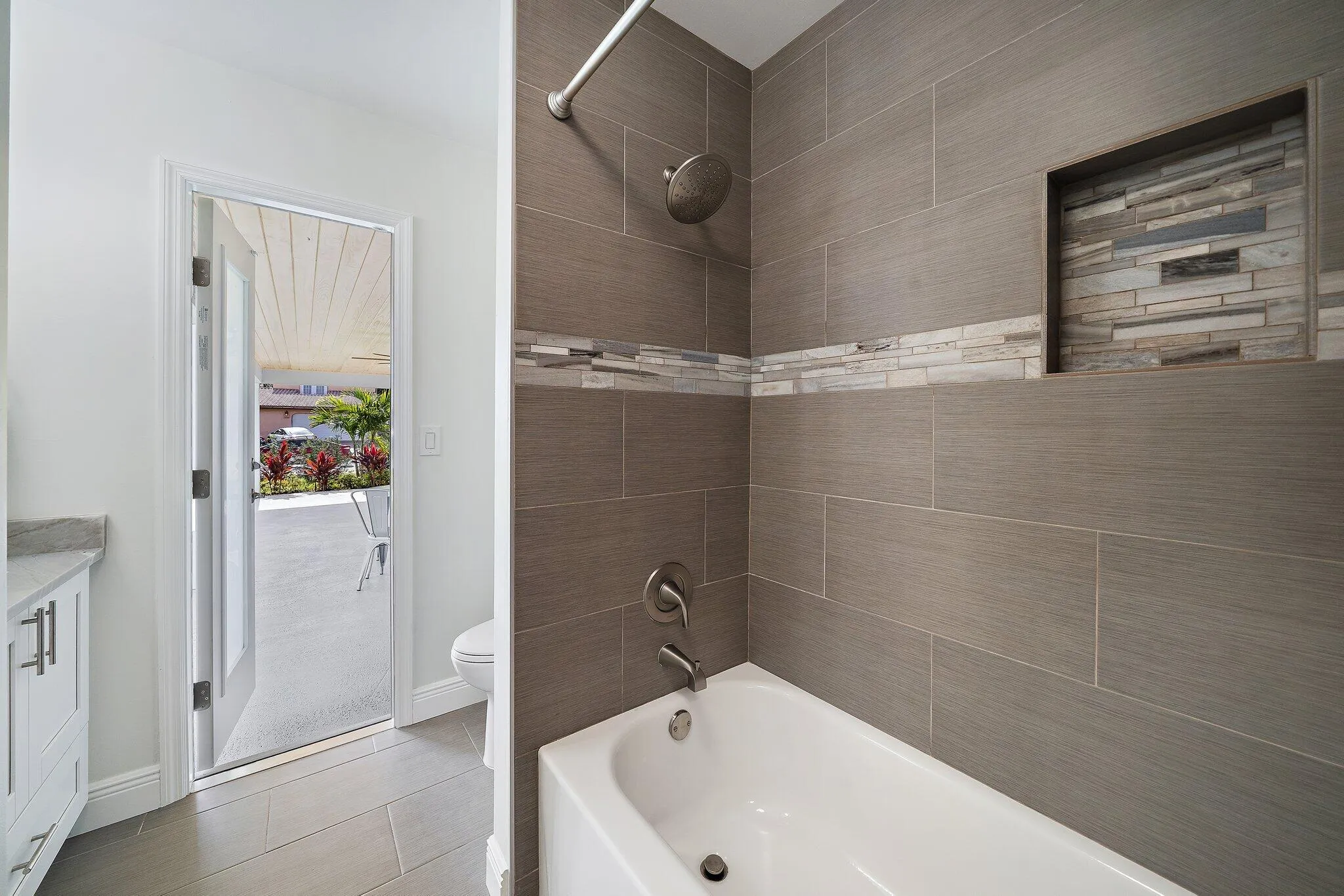 044-1342EssexDr-Wellington-FL-SMALL