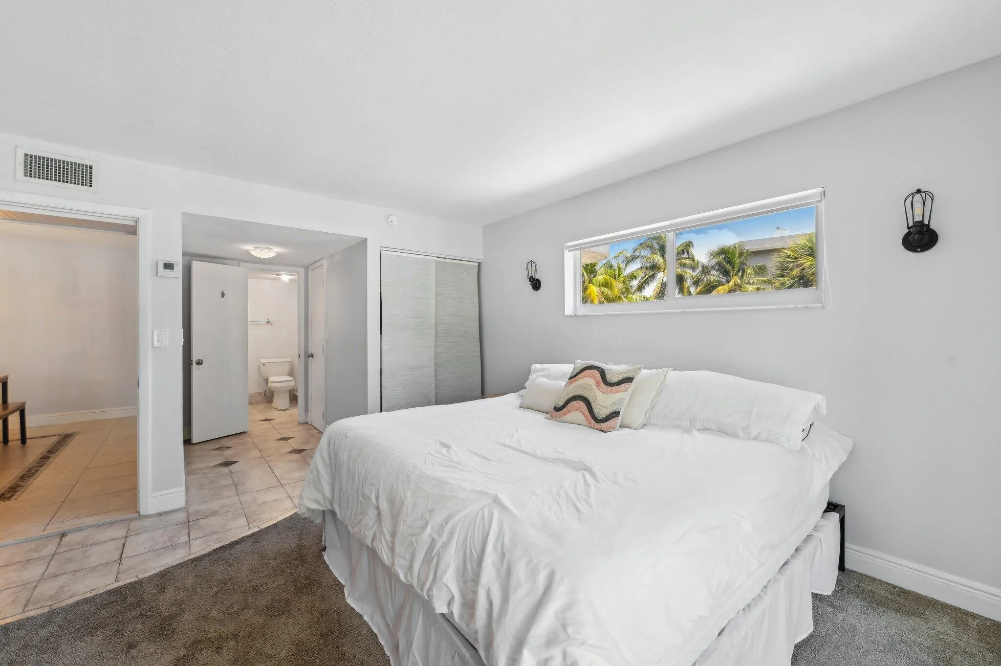 15-web-or-mls-N Ocean Blvd 215-1604-013