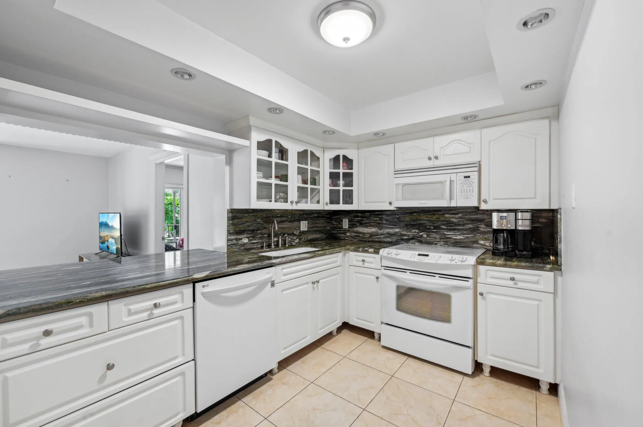 9-web-or-mls-N Ocean Blvd 215-1604-007
