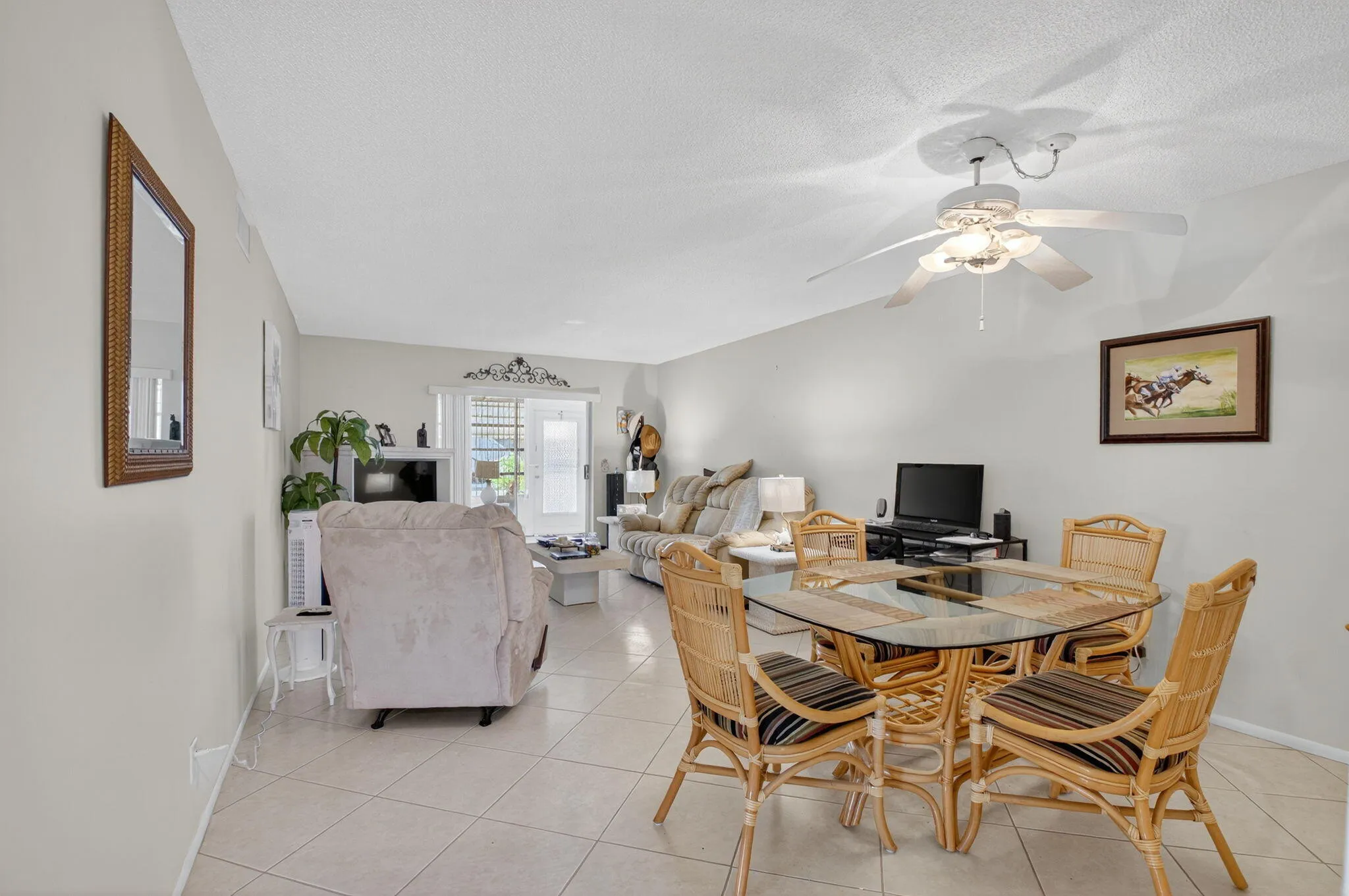 Dining Room/Living Room