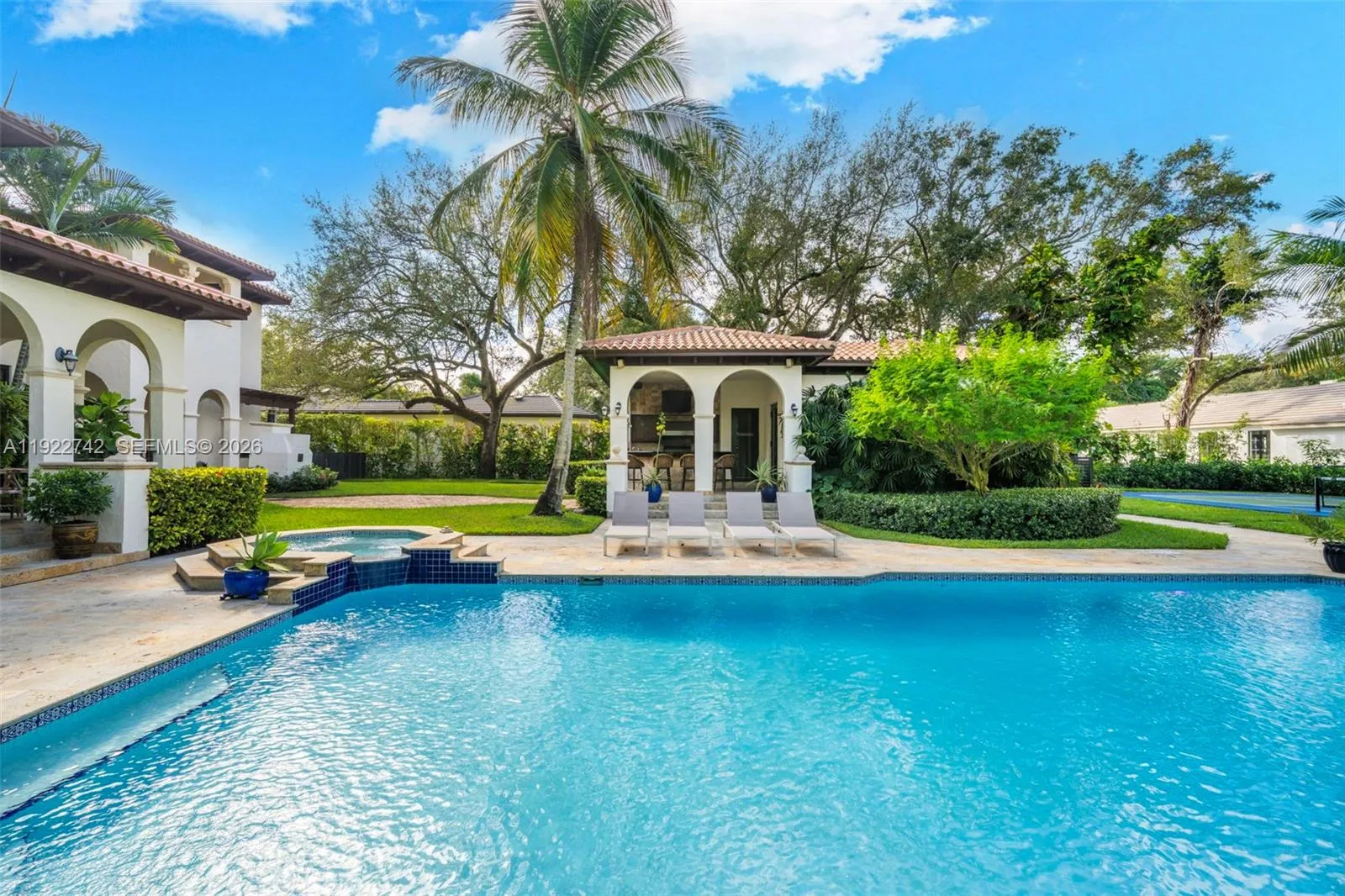 Property photo 237