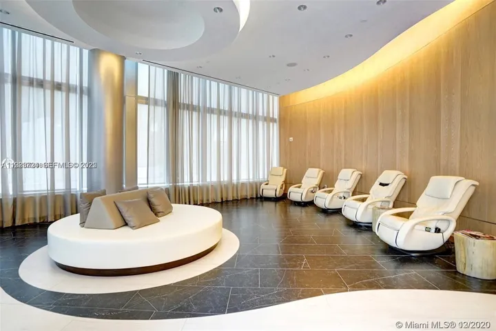 Photo 52