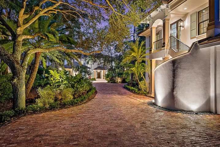 Guest House Driveway