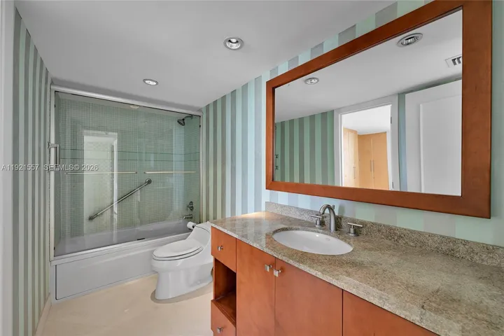 Photo 37