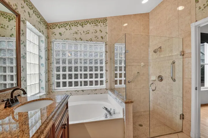 MASTER BATH BEDROOM
