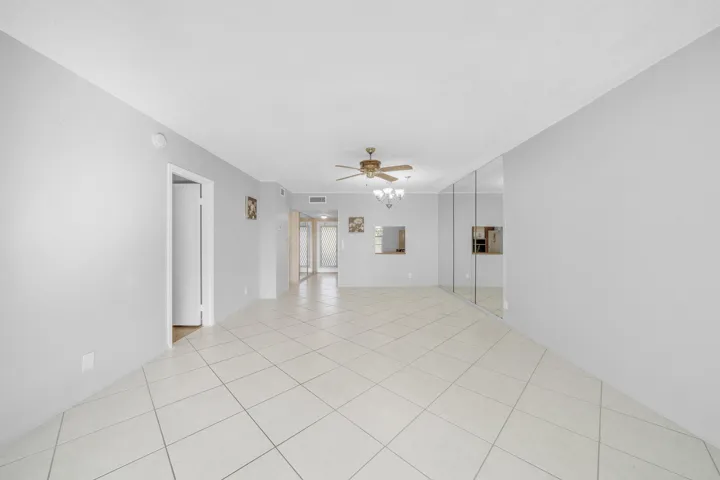8 Living Area (1)