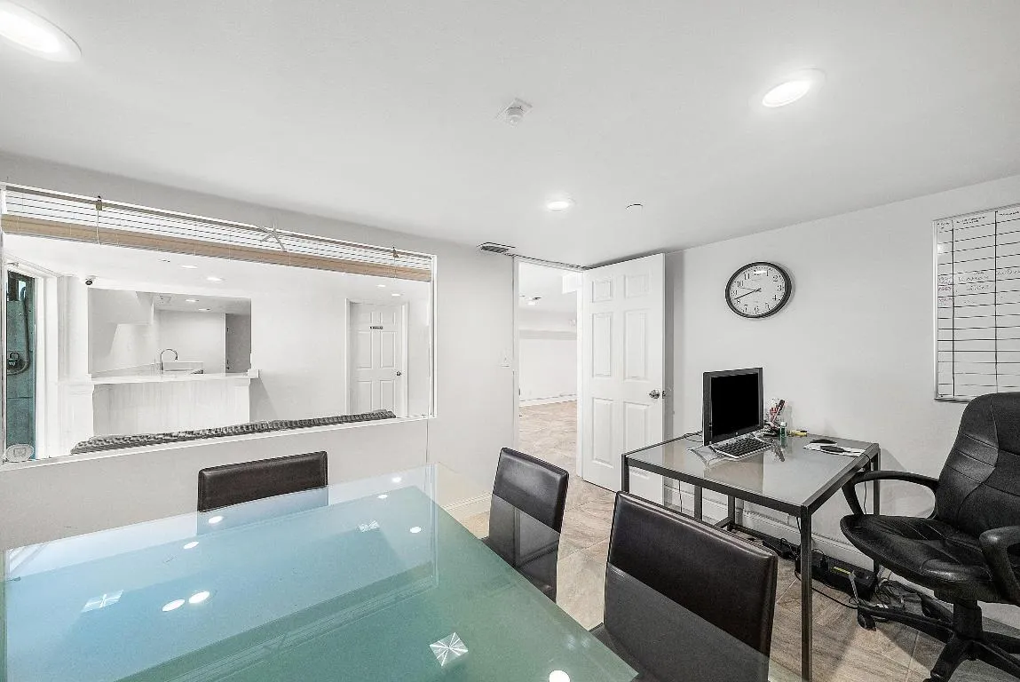 Property photo 32