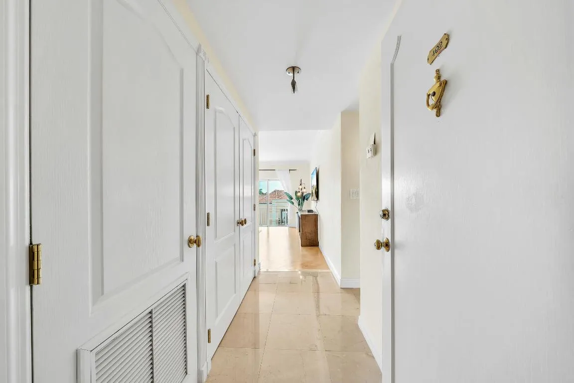 4 Entrance (1)