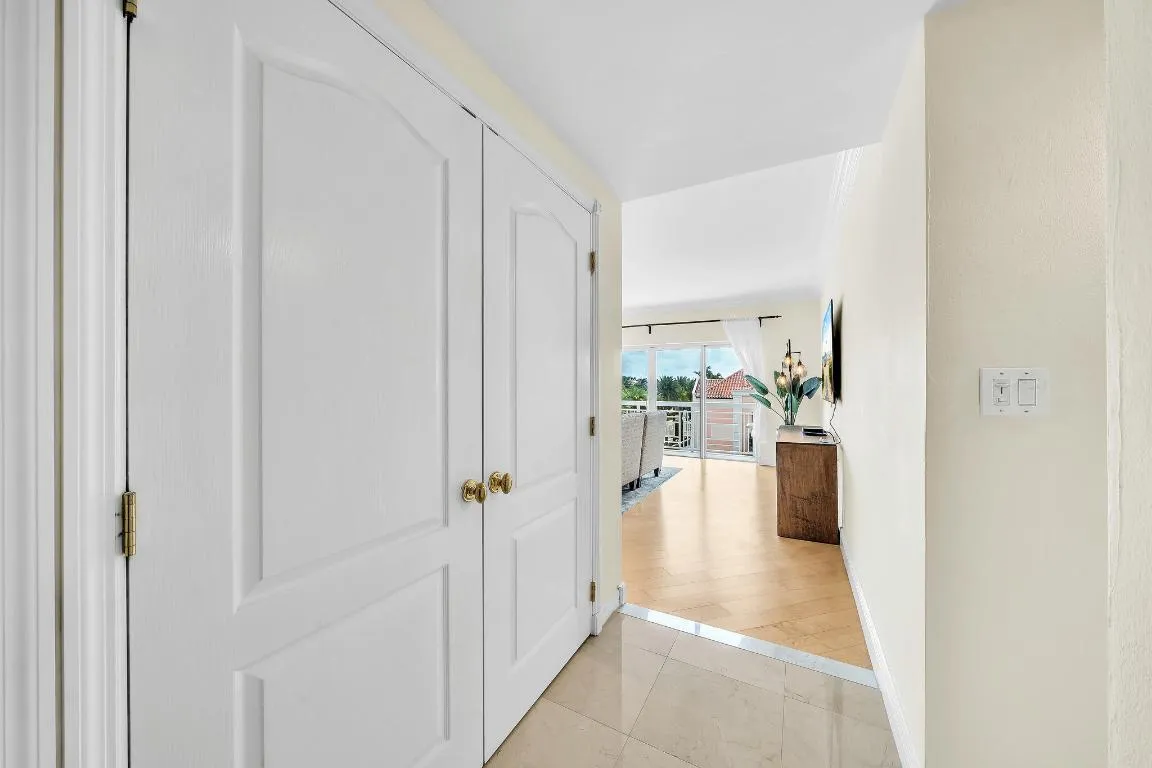 4 Entrance (2)