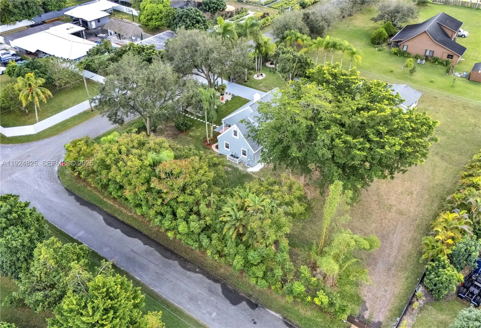 Property photo 25