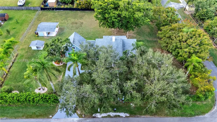 Panoramic view surrounded by tropical gardens.