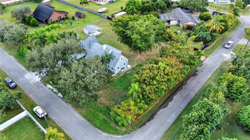 Prime property in the heart of Historic Redelands.