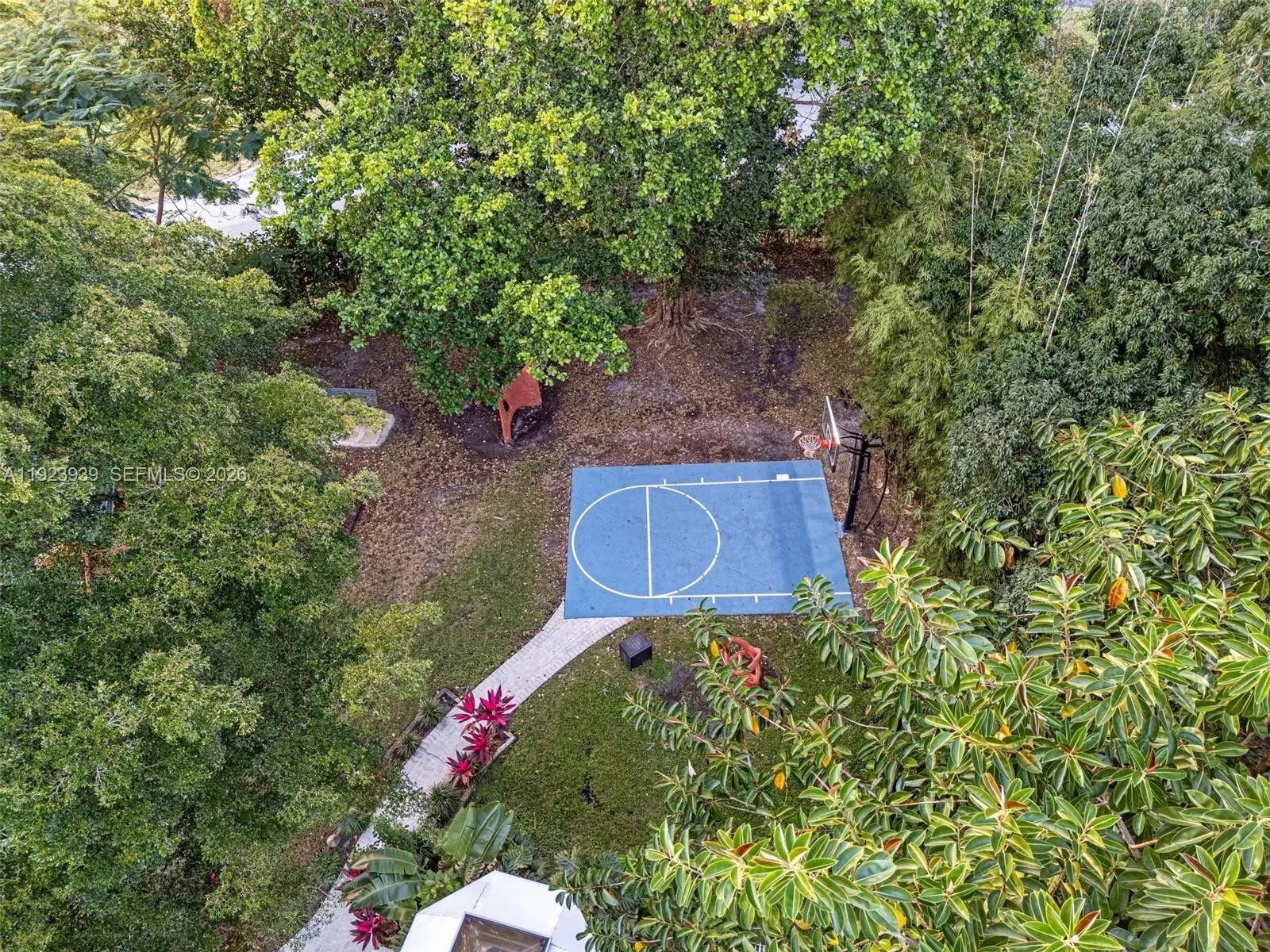 Property photo 95