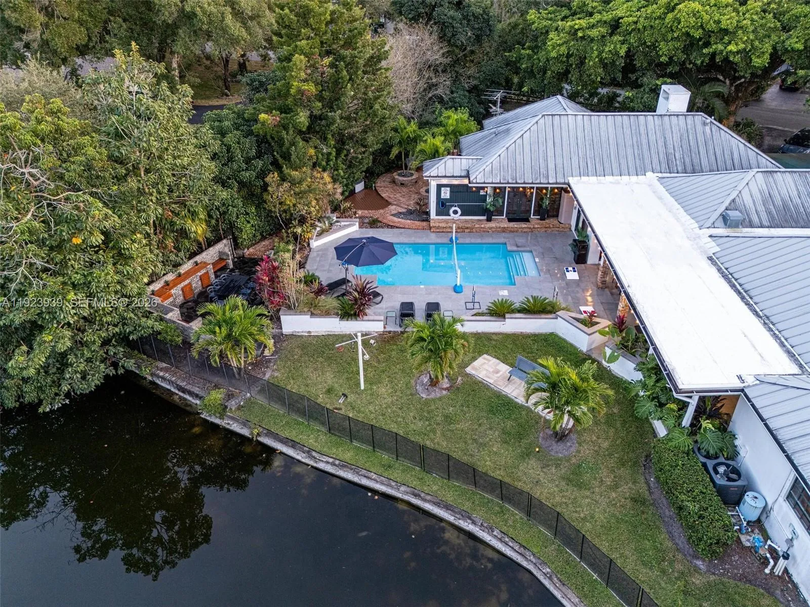 Property photo 98