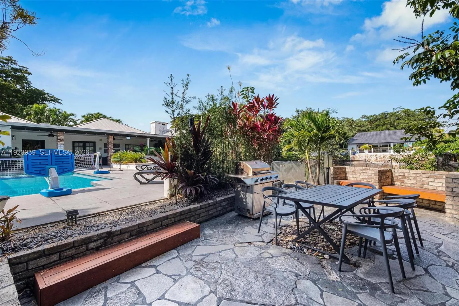 Property photo 78
