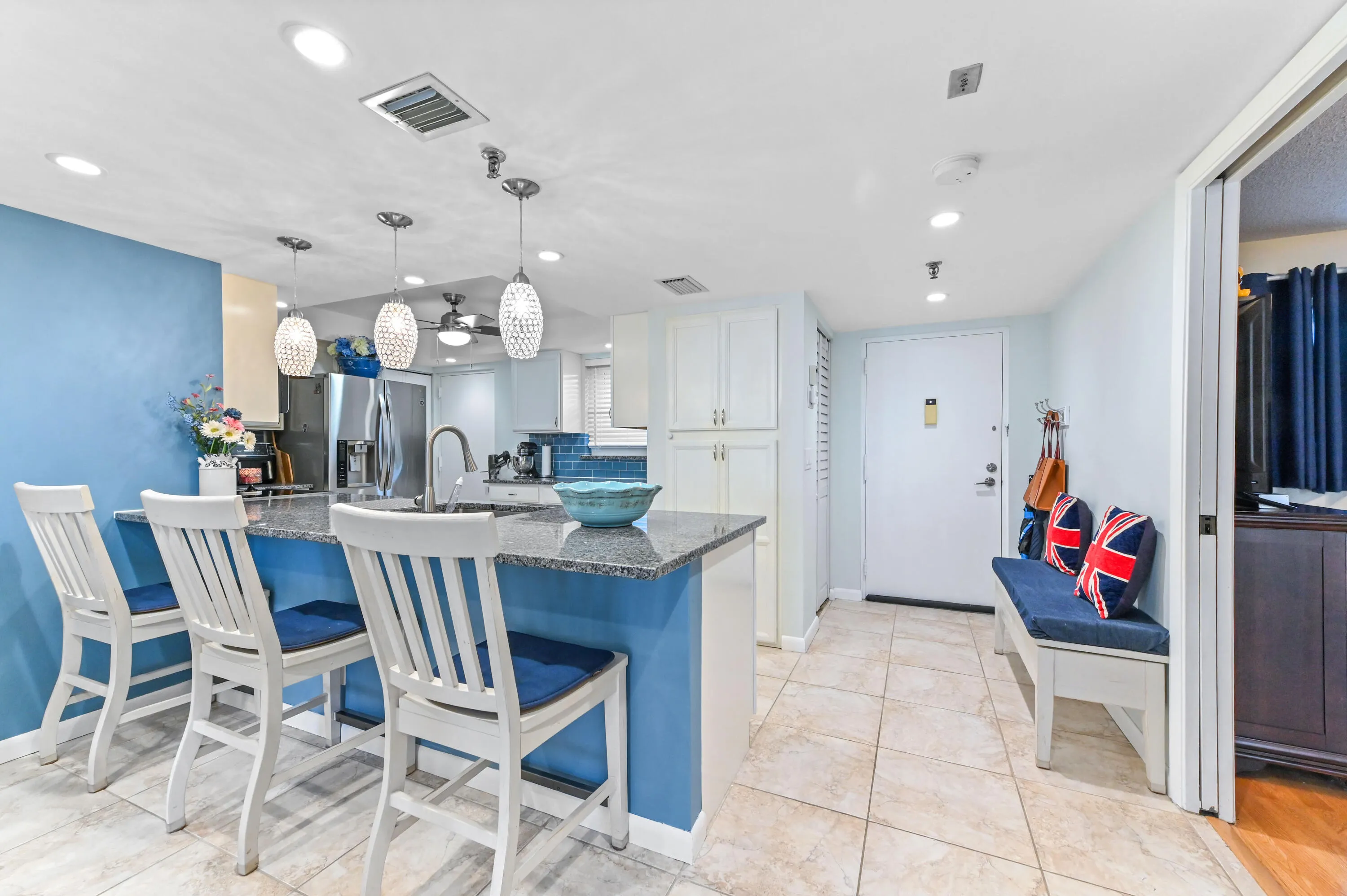 Kitchen and Diningroom