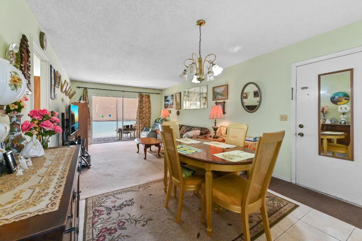06 dining area 03