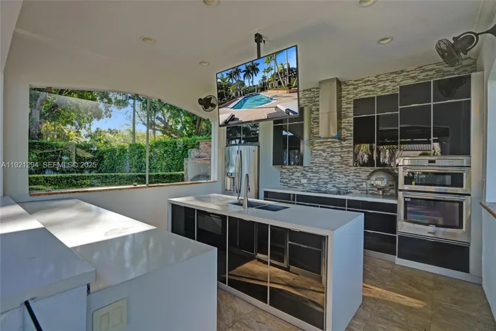 Summer Kitchen
