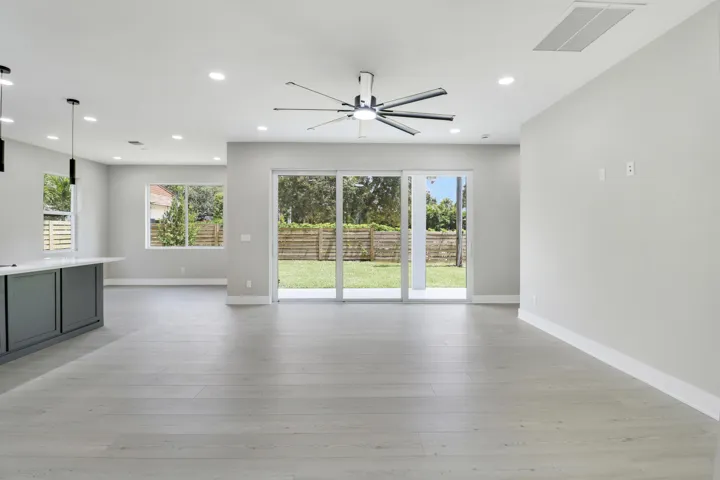 House3-43