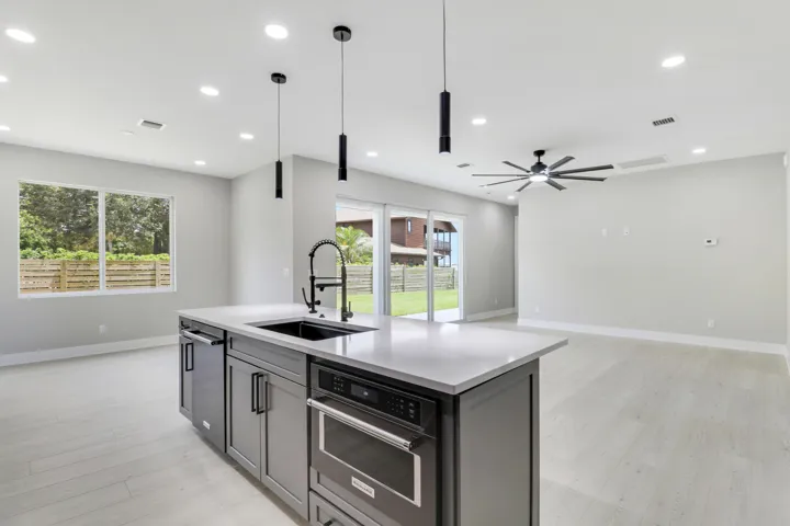 House3-47